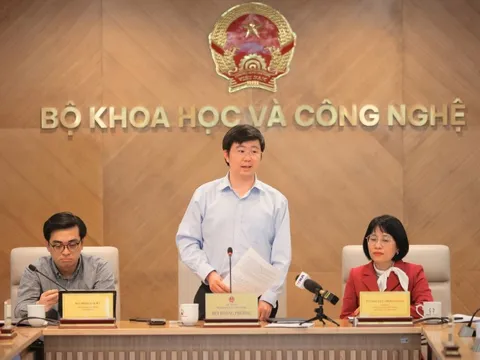 Quyết tâm chấm dứt tình trạng "luật chờ nghị định"