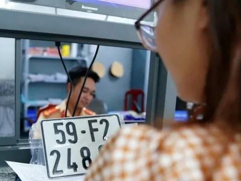 Người đi cấp chứng nhận đăng ký xe và biển số xe cơ giới cần biết