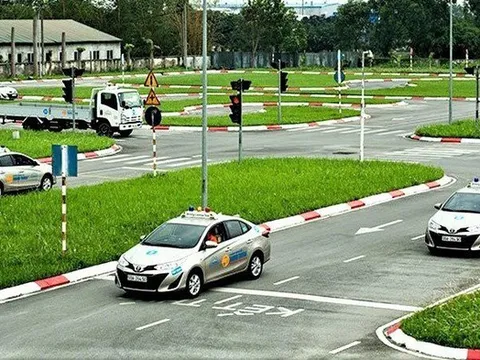 Người bỏ thi sát hạch bằng lái xe không còn được hưởng quyền lợi này