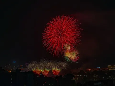 Hà Nội sẽ tổ chức bắn pháo hoa mừng thành công Đại hội XIV của Đảng