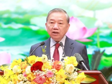 Bộ Chính trị: Ngày 24/11 hằng năm là 'Ngày Văn hóa Việt Nam', người lao động được nghỉ hưởng nguyên lương