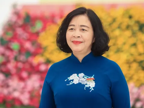 Giới thiệu bà Bùi Thị Minh Hoài ứng cử Đại biểu Quốc hội