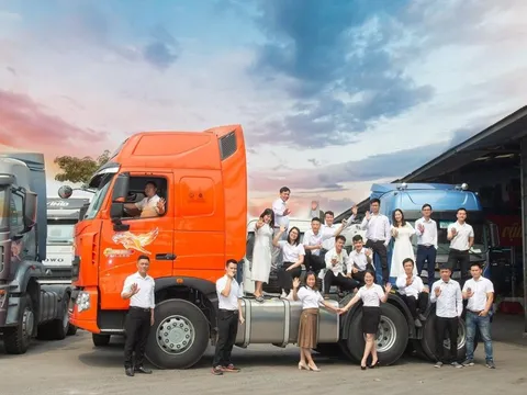 Công ty xe tải báo lãi quý 4 cao gấp 20 lần cùng kỳ, cổ phiếu tăng kịch trần