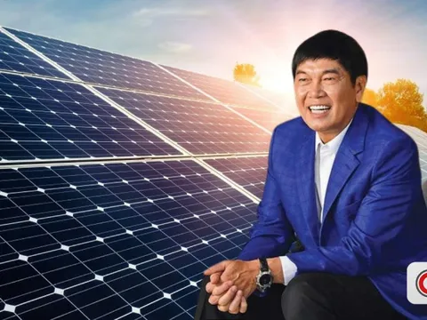 Hòa Phát bắt tay "ông lớn Ấn Độ", tung cú đấm thép