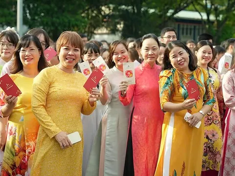 Thưởng Tết 2026 tại các trường đại học: Cao nhất gần 200 triệu đồng/người