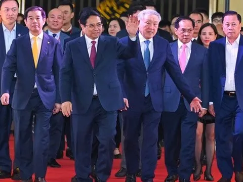 Thủ tướng: Biến những "cơ hội mùa Xuân" thành "thắng lợi của cả năm"