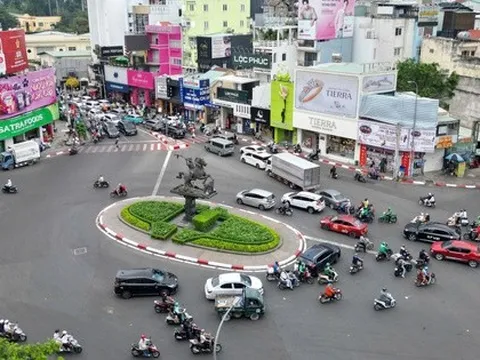 Nhìn lại quá trình hợp nhất của TPHCM