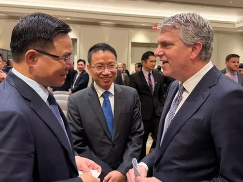 Quyền Bộ trưởng Bộ Công Thương trao đổi với Giám đốc cơ quan Thương mại quốc tế Mỹ