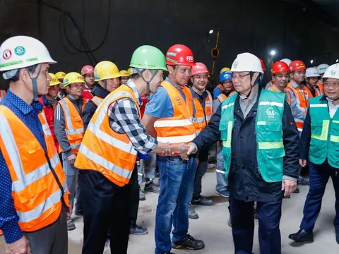 Thủ tướng chỉ đạo VNR: Hà Nội 10 năm tới phải hoàn thành 600km đường sắt đô thị, tốc độ gấp 60 lần