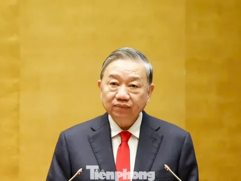 Tổng Bí thư: Cùng xây khách sạn, sao tư nhân làm 1 năm, nhà nước 5 năm chưa xong?