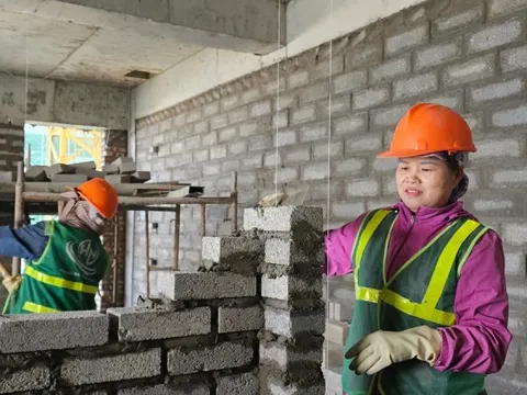 14 năm 'quên' nâng ngưỡng thu nhập xác định người phụ thuộc?