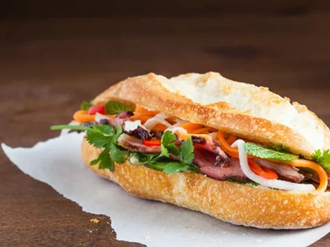 Thêm 48 người nhập viện nghi ngộ độc do ăn bánh mì ở Vũng Tàu