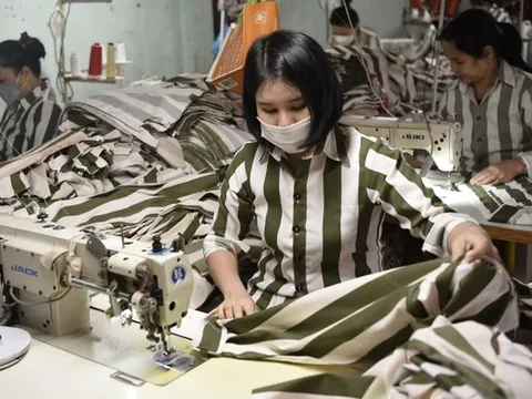 Đề xuất công khai mã QR để người nhà gửi tiền cho phạm nhân