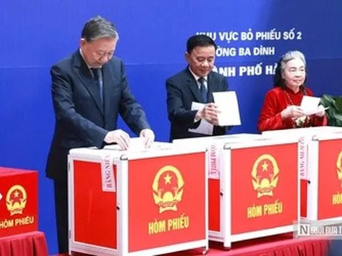 Tổng Bí thư Tô Lâm bỏ phiếu bầu cử tại Hà Nội