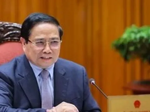 Thủ tướng: Khuyến khích người dân sử dụng phương tiện công cộng và xe điện