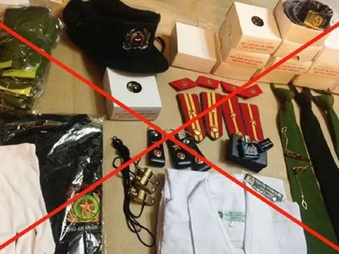 Có thể bị phạt tới 50 triệu đồng nếu đăng tin mua bán trang phục Công an, Quân đội