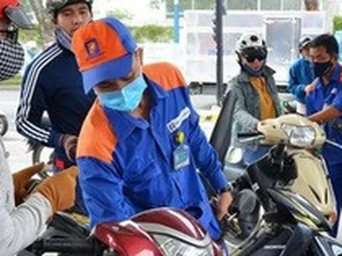 Miễn thuế bảo vệ môi trường, tiêu thụ đặc biệt, VAT với xăng dầu đến ngày 15-4