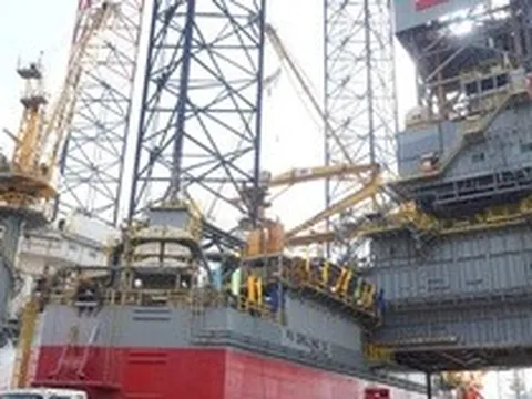 Cận cảnh "siêu giàn khoan" hiện đại nhất PV Drilling vừa được đặt tên tại TPHCM