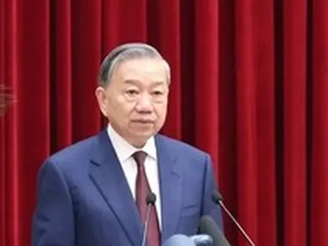 Tăng trưởng '2 con số' gắn với ổn định vĩ mô là yêu cầu chiến lược, cấp bách