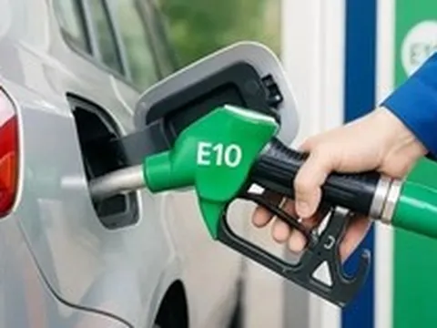 Bộ Công Thương nói về giá xăng E10 khi triển khai toàn quốc