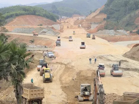 Tập trung tháo gỡ điểm nghẽn, thúc đẩy tăng trưởng trong quý II/2026