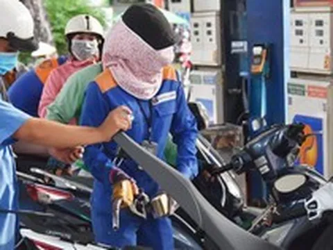 Đề xuất giảm thuế nhập khẩu xăng dầu về 0% đến hết 30-6