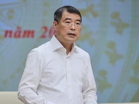 Thủ tướng nghiêm khắc phê bình 28 bộ, cơ quan, 18 địa phương chậm giải ngân vốn đầu tư công