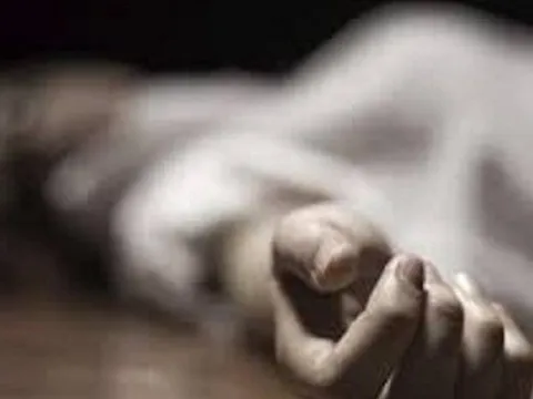Bé trai 7 tuổi đang khỏe mạnh bỗng tử vong, người cha bật khóc vì lỗi "chí mạng" nhiều người bỏ qua
