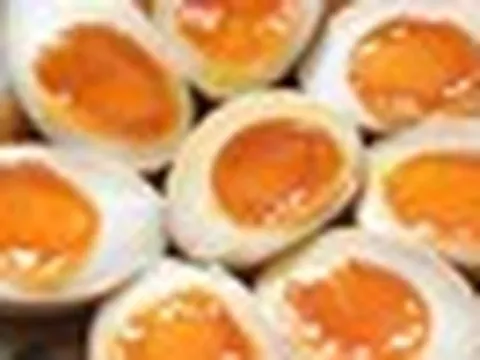 Người đàn ông 35 tuổi ăn 50 quả trứng lòng đào trong nửa tháng để kiểm soát cân nặng: Bác sĩ cảnh báo!