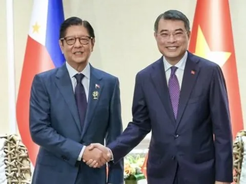 Thủ tướng Lê Minh Hưng hội kiến Tổng thống Philippines