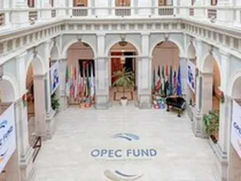 Quỹ của các "đại gia" dầu mỏ OPEC lần đầu tiên rót vốn vào một định chế phi ngân hàng tại Việt Nam