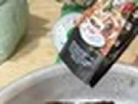 Đột kích 3 địa điểm, công an phát hiện đường dây sản xuất cà phê giả, tịch thu gần 600 kg bột cùng hàng nghìn bao bì