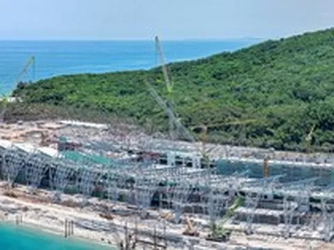 Công trình có mái thép nặng 12.000 tấn đang thành hình, dự kiến lập kỷ lục thế giới, Việt Nam thành công làm chủ một công nghệ quan trọng