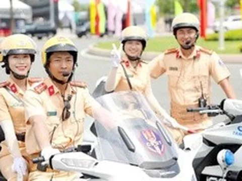 Lực lượng công an căng mình bảo đảm trật tự, an toàn giao thông phục vụ lễ công bố thành lập Tp.Đồng Nai