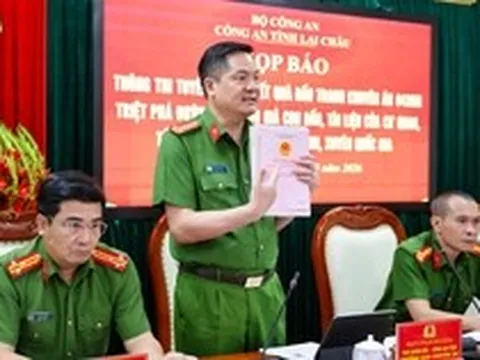 Bắt tạm giam một chủ cửa hàng xăng dầu
