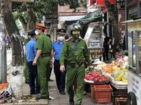 Hà Nội đề xuất tăng tiền phạt hành vi lấn chiếm vỉa hè, lòng đường