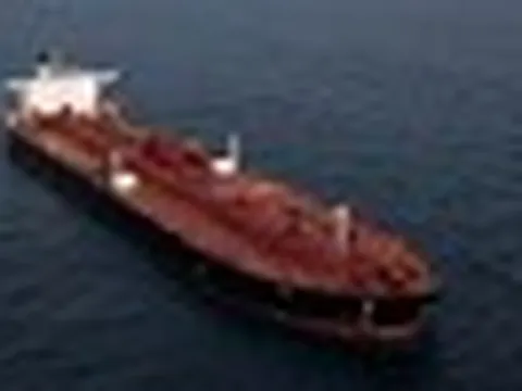 Phát hiện 6 triệu thùng dầu thô đang 'hết ga hết số' vượt eo biển Hormuz - điểm đến là các quốc gia ở châu Á
