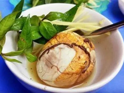 Trứng vịt lộn: Nguồn năng lượng tuyệt vời bồi bổ cơ thể nhưng nhiều người không nên ăn