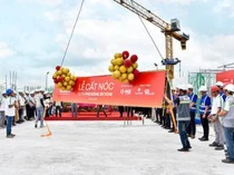 Khu căn hộ Phú Đông SkyOne chính thức cất nóc