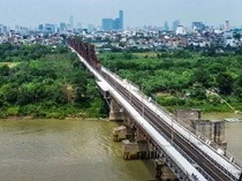 Cầu Long Biên thông xe trở lại sau 2 tháng sửa chữa