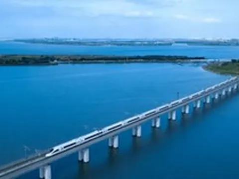 "Quái vật" hạ tầng dài nhất thế giới được 10.000 người dựng lên trong 3 năm, lập kỷ lục ngay khi khánh thành khiến Trung Quốc cũng phải nể phục