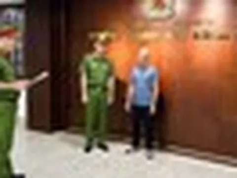 Khởi tố giám đốc Nguyễn Sĩ Phương do sản xuất “Nem chua rán Hà Nội” giả