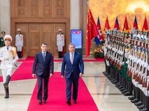 Thủ tướng Lê Minh Hưng chủ trì lễ đón Thủ tướng Campuchia Hun Manet