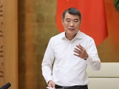 Thủ tướng: Dành nguồn phù hợp để điều chỉnh tiền lương khu vực công