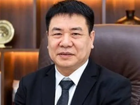 Phó Chủ tịch 1 công ty địa ốc liên tục gom thêm cổ phiếu để trở thành cổ đông lớn của hàng loạt công ty, giá trị vượt nghìn tỷ đồng