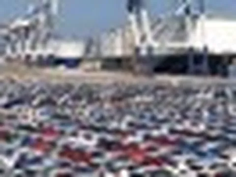 Nghịch lý: Dựng ‘tường thuế’ chưa từng có, xe ô tô ‘made in China’ vẫn ùn ùn kéo vào châu Âu, nhiều hãng nội địa loay hoay đóng nhà máy, sa thải lao động