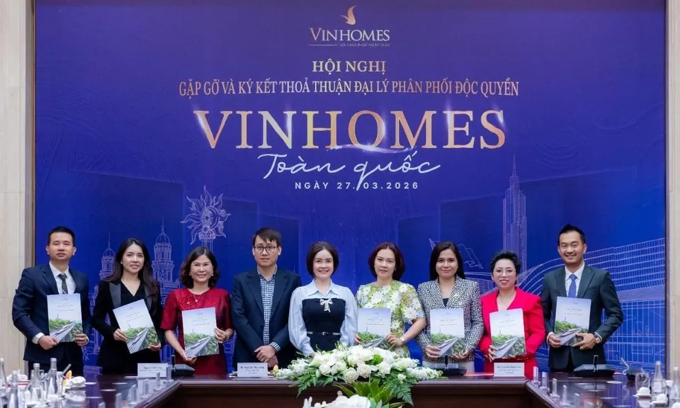 Đông Tây Land ký kết trở thành đối tác phân phối độc quyền Vinhomes toàn quốc